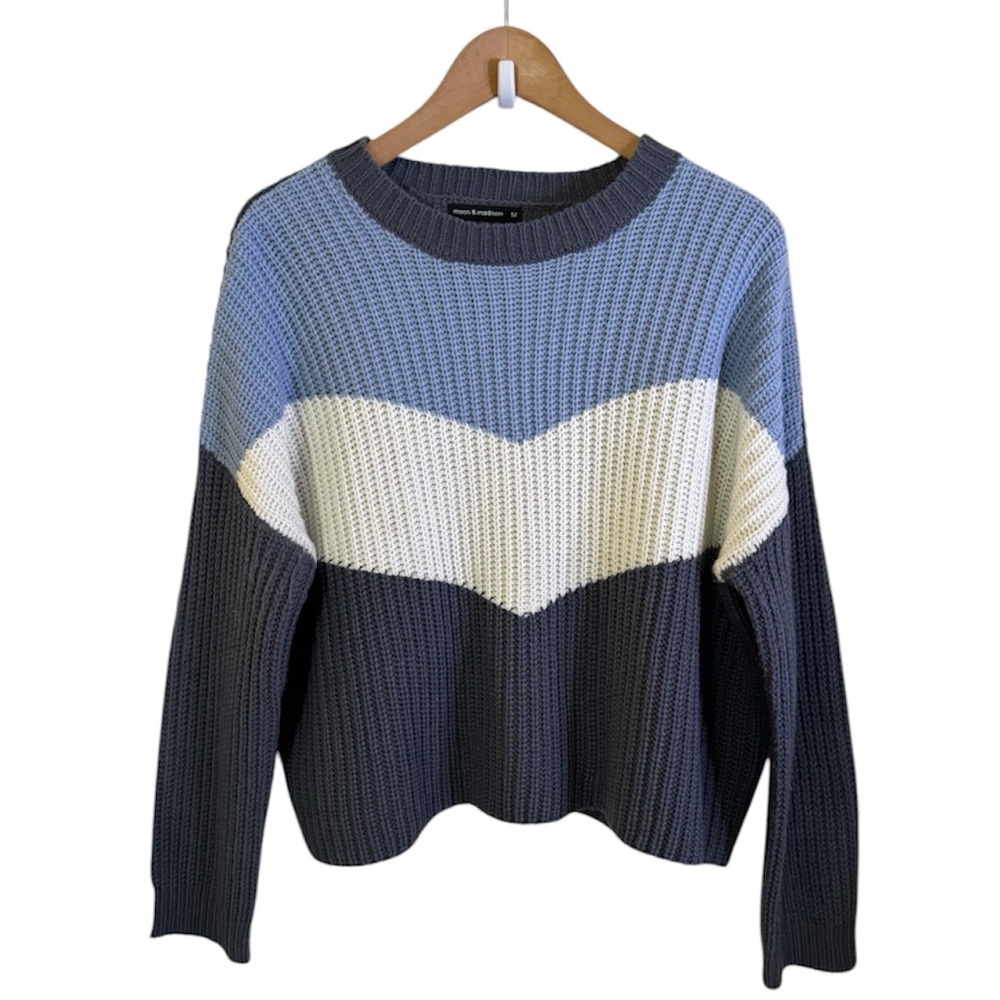 [Moon & Madison] Pullover Color Block Sweater